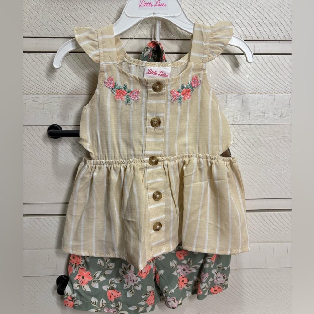 Little Lass | NWT Tan Floral Shorts 3 Piece Set
